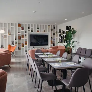 Hotel A House In - Adults Only, Estoril